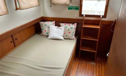 11-Mare-Mio-Yacht-Cabin