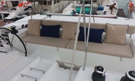 11-Waga-Mari-Yacht-Helm-at-Flybridge