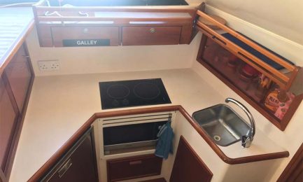 14-Sea-Friends-Yacht-Galley