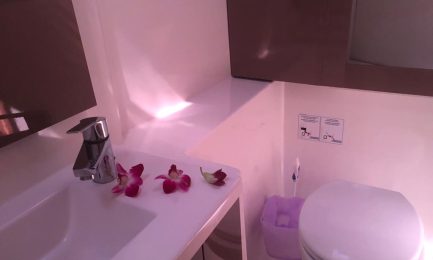 16-Aquaholic-Bathroom-2