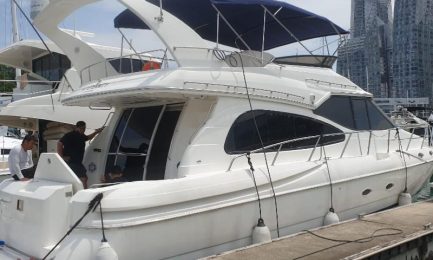 2-Why-Knot-1-Yacht-Charter