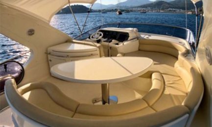 2-Zen-Sea-3-Yacht-Flybridge