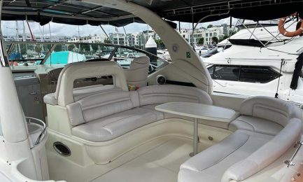 4-Super-Duper-Yacht-Upper-Deck-Saloon