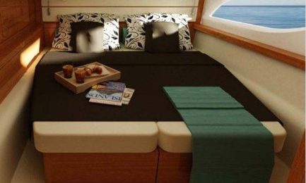 8-Amethyst-Yacht-Cabin-800x600-1