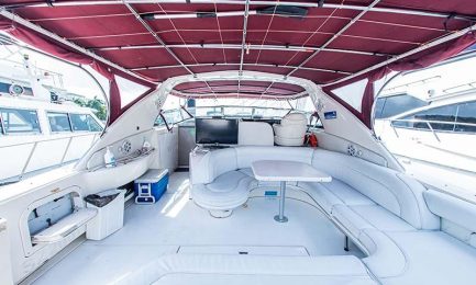 Why-Knot-2-Yacht-Top-Deck